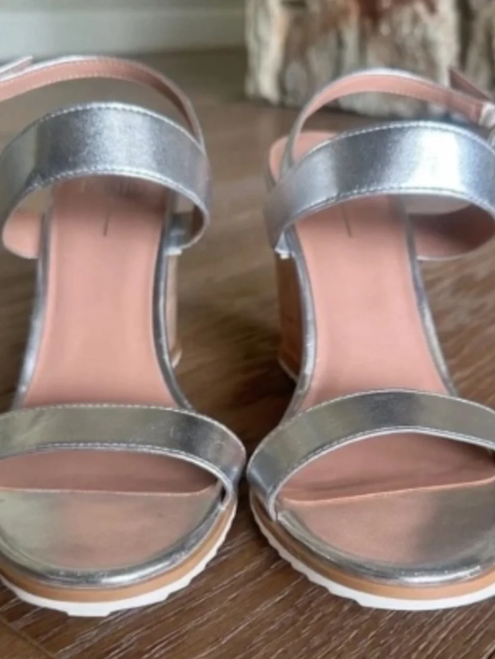 LINEA PAOLO Elara Wedge Sandal Silver Metallic Slingback 3.5